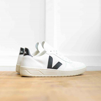 V-10 Leather