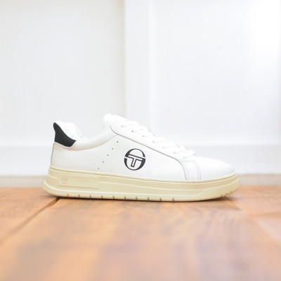 Court Classic