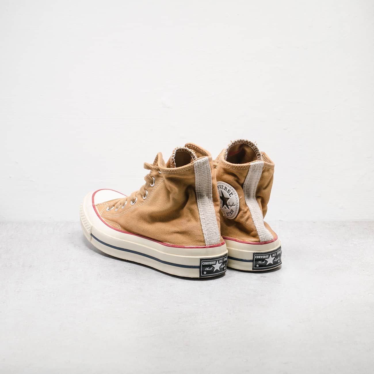 chuck 70 wine dyed low top